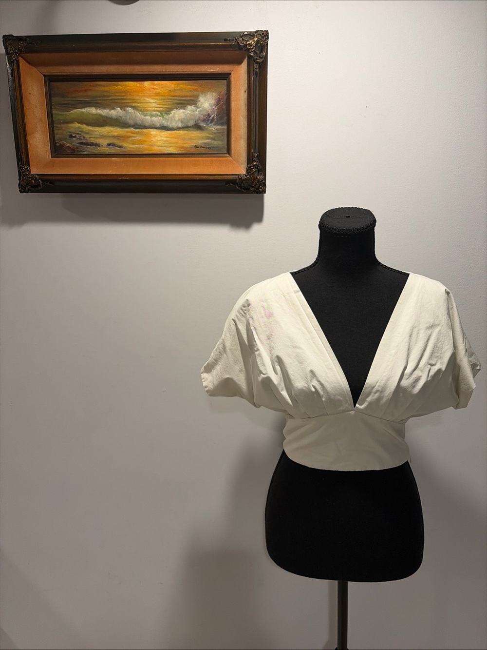 En Saison Cotton Crop Top Cream V Neck Open Back  Blouse Quiet Luxury